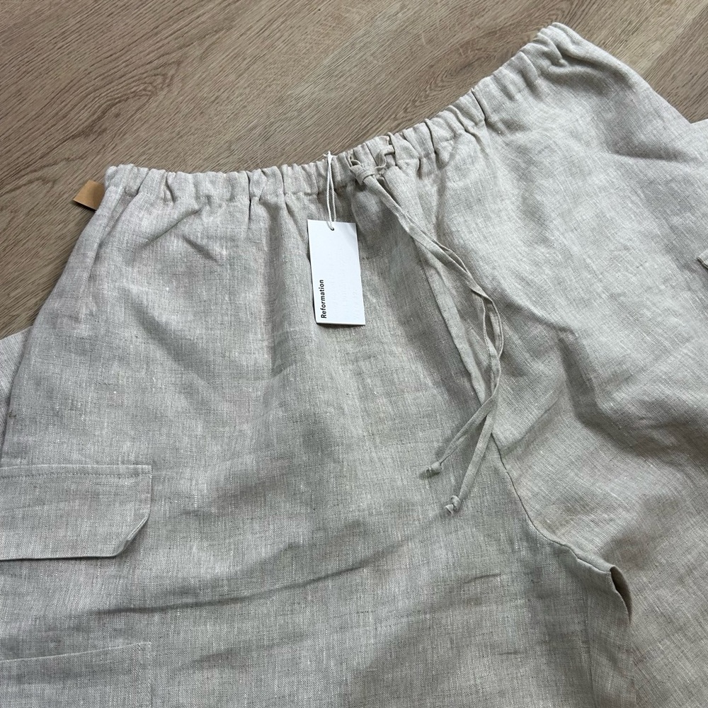 NWT Reformation 100% Linen Ethan Relaxed Fit Cargo Wide Leg Pant in Oatmeal